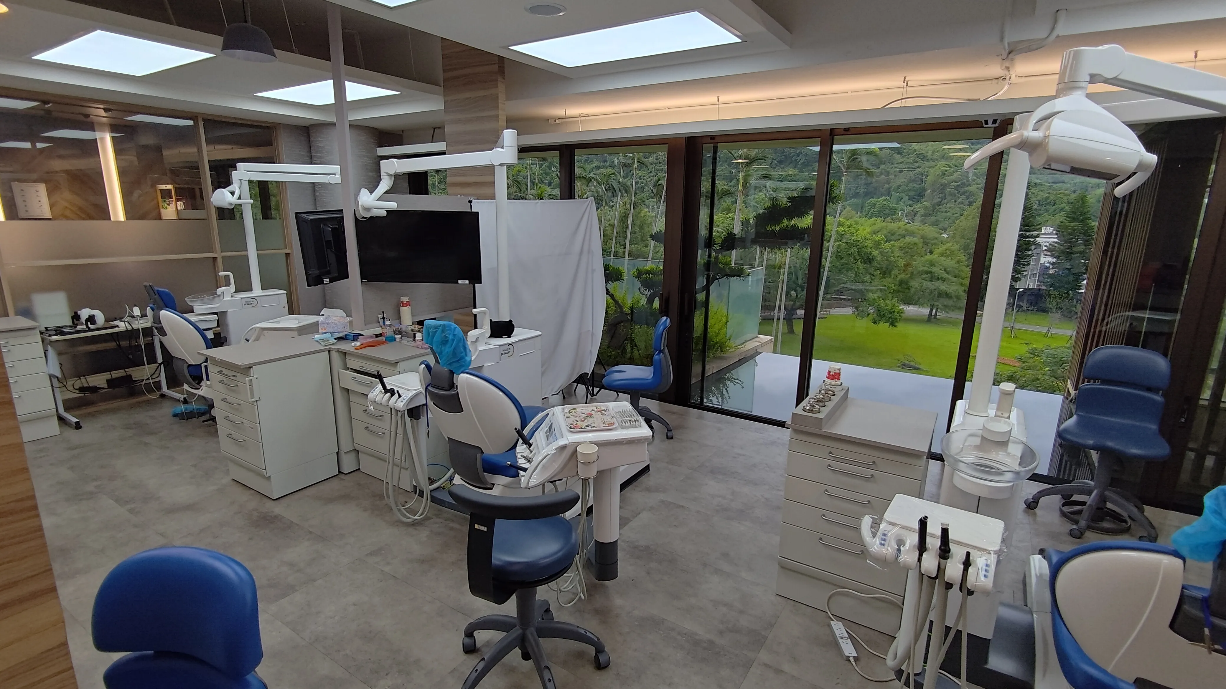 悅庭牙醫診所四樓開放式診療區